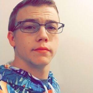 Meet your Posher, Casey